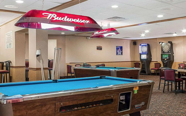 Baymont by Wyndham Jamestown Conference Center & Water Park