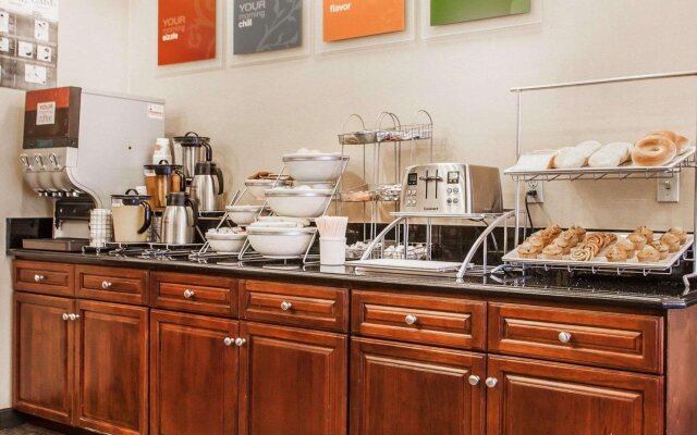 Comfort Suites Mahwah - Paramus