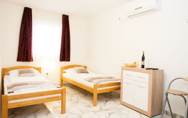 Rooms Garden Zagreb Airport