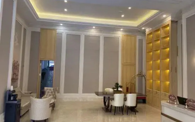 Vienna Hotel (Panzhou Donghu Park)