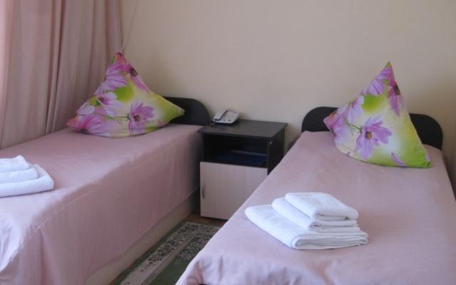 У Трех пещер