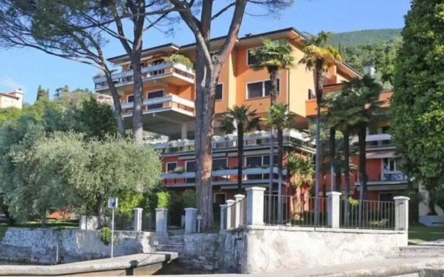 Robert House 50m From The Lake