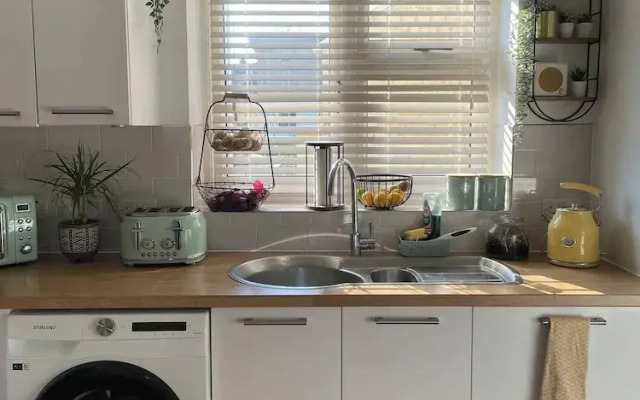 Dartfordapartment/2bed/balcony/freeparking/tv/wifi