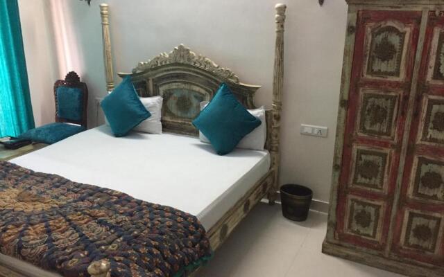 Little Ganesha Inn