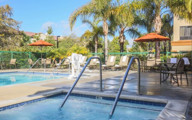 Hampton Inn And Suites Camarillo