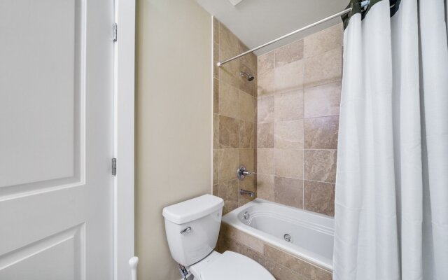 Crd0510 4 Bedroom Condo