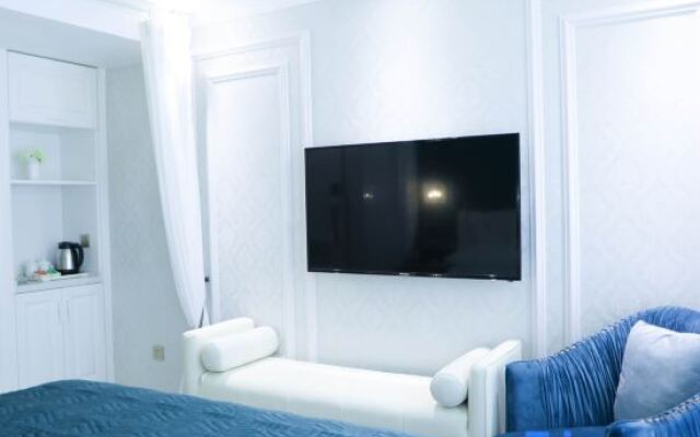 Vienna Hotel (Chuanxin Drum Tower Metro Station, Beijing Road)