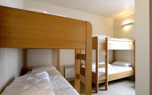 Schnapps – Guest Rooms – Hotham Heights