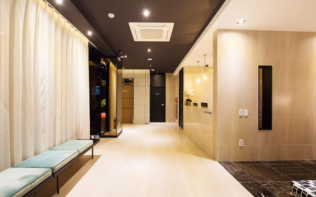 Brown Dot Hotel Business Busan Station