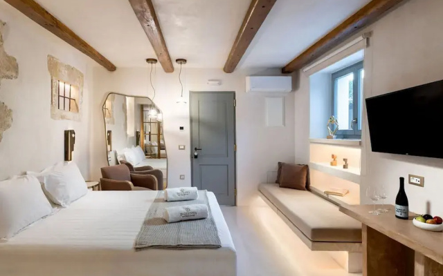 Inotropes Boutique Suites