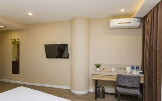 Motel  (Shenyang Central Street Joy City Walmart)