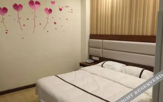 Tangyin Hongcheng Business Hotel
