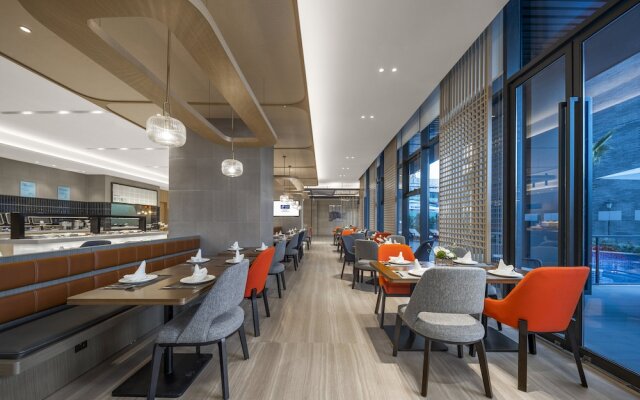 Holiday Inn Express Tengchong Hot Spring by IHG