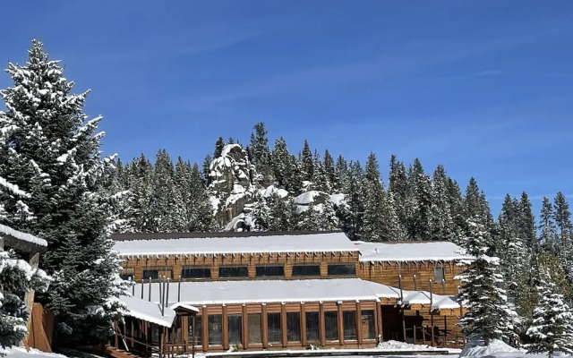 The Lodge At Lolo Hot Springs