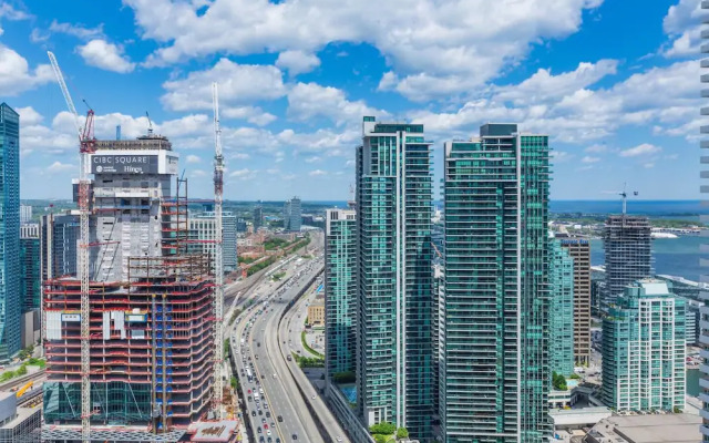 Gorgeous Condos in Maple Leaf Square