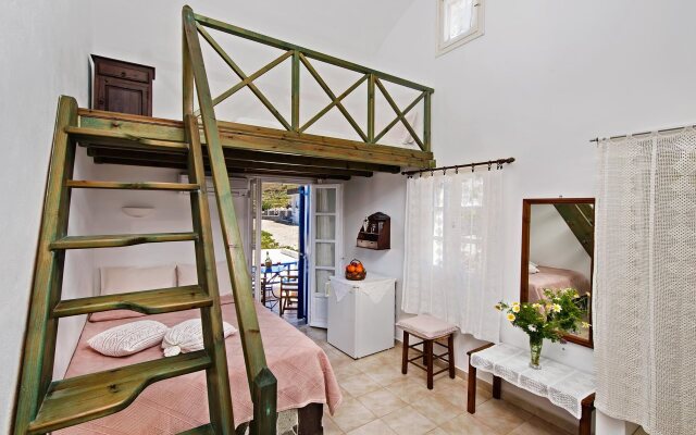 Villa Pezoula Santorini