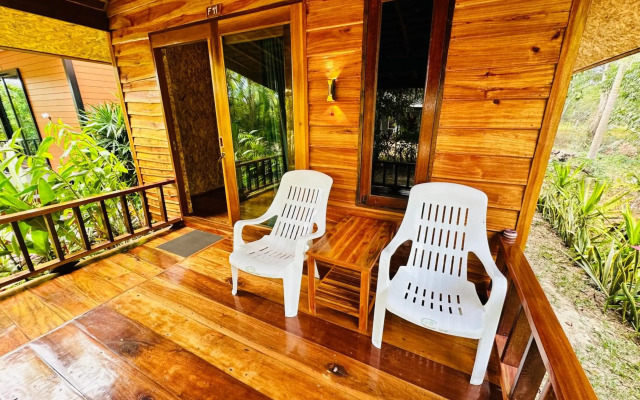 Koh Jum Hostel