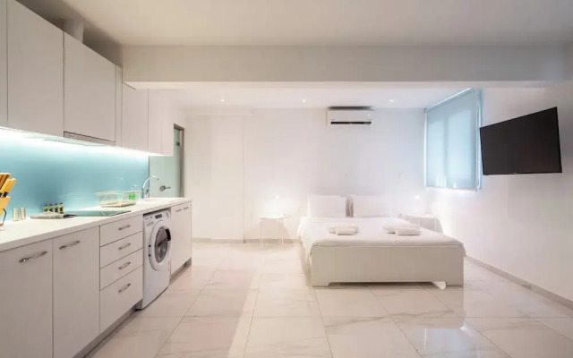 Cute and Convenient Studio in Athens