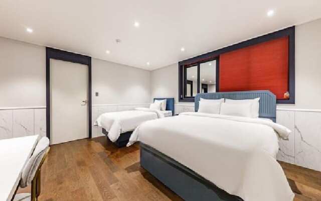 Sinan E.KKLIM Hotel