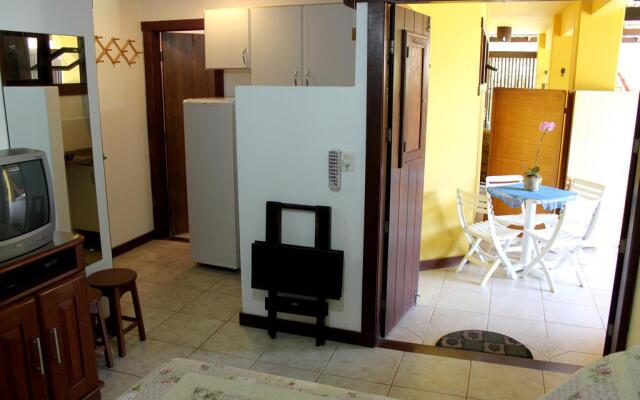Madalena Apart