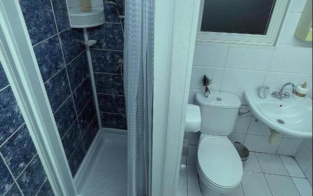 Comfortable, modern studio apartment