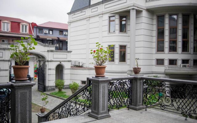 O. Galogre Hotel