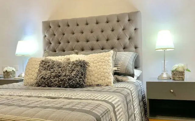 Sleeps 4-6-amazing 2 Bedroom Ph With Bbq & Jacuzzi