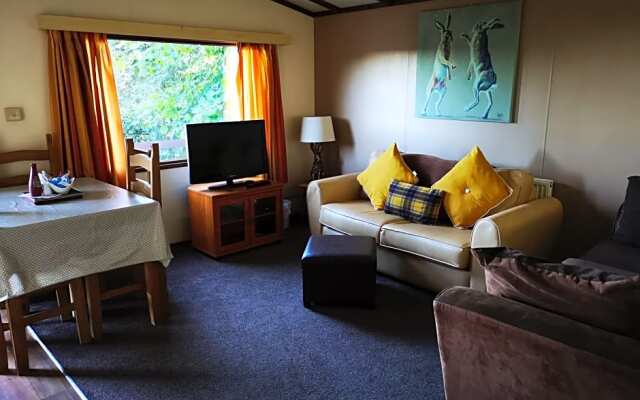 The Raddle Inn Log Cabins