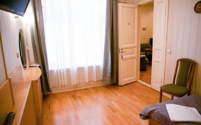 Guest House V.O.14