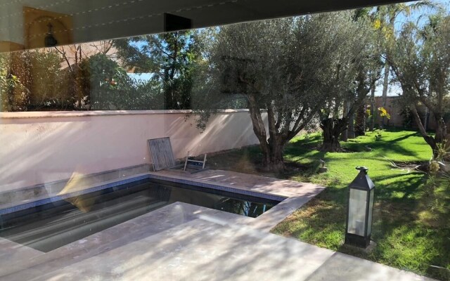 Studio avec Piscine Privée