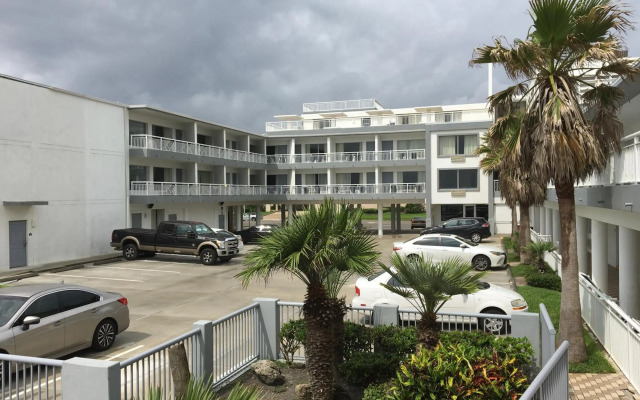Arya Blu Inn & Suites