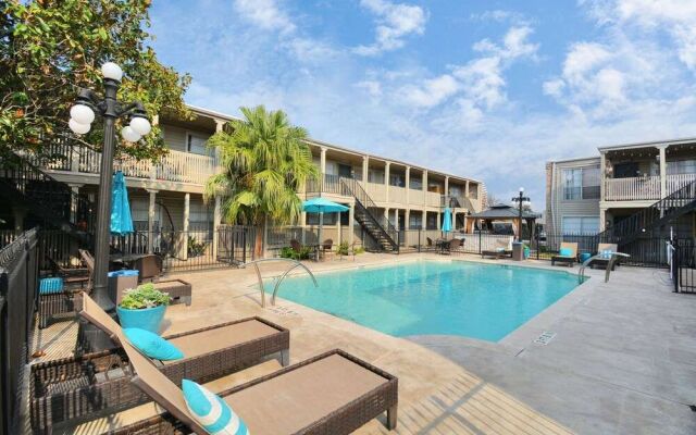 Tx Home Group - Uptown Galleria