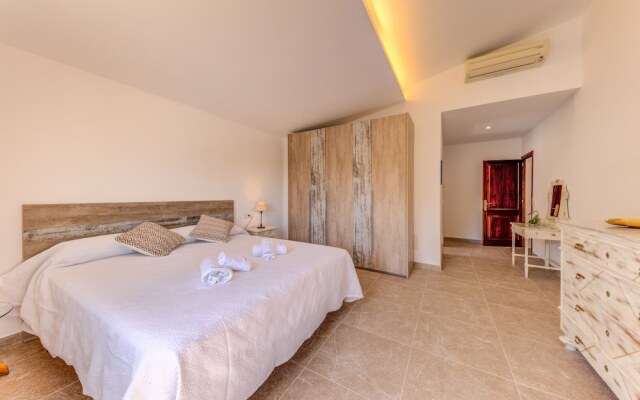 Villa La Font Canaves