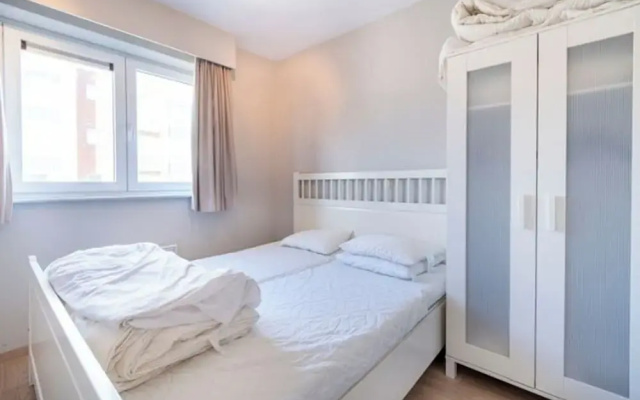 Apartment in Middelkerke With Sea View