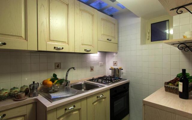 Comfy Apt 4 sleeps right in the centre