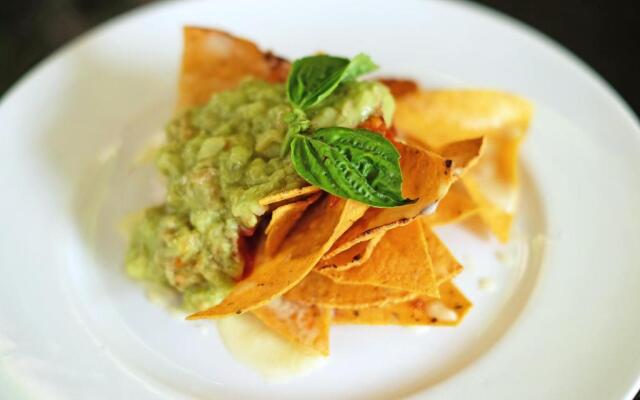 Bali Chaya Hotel Legian