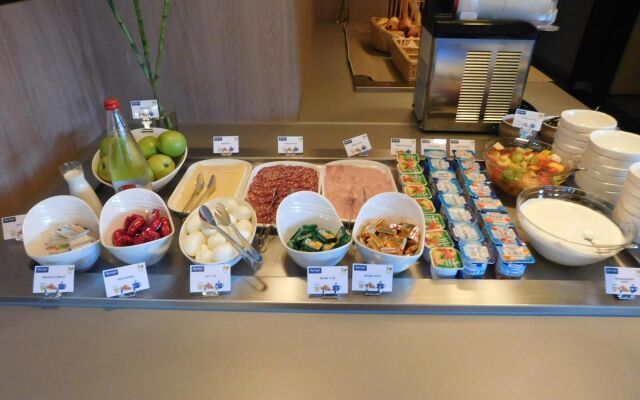 KYRIAD BELLEGARDE - Genève