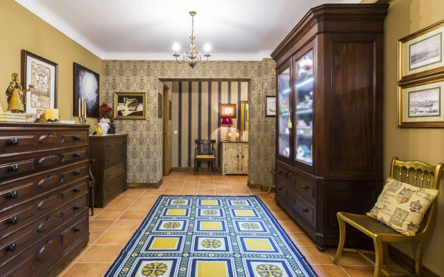 Charming Antas House