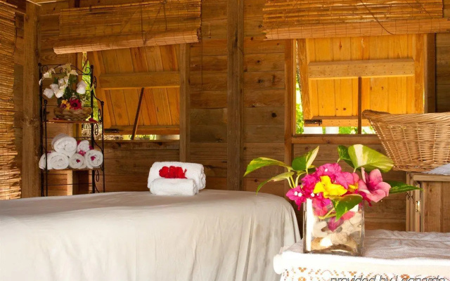 Coconut Beach Club