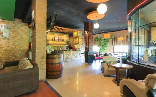 Labuana Homestay & Cafe Garden