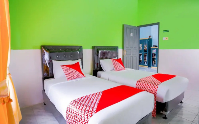 Putri Residence Syariah by OYO Rooms