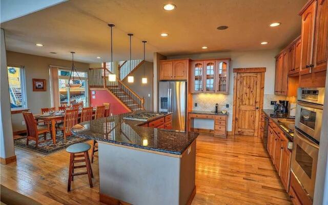 Sundara Place Private Home with Hot Tub