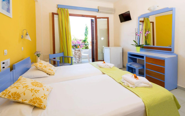 Raisakis Apartments