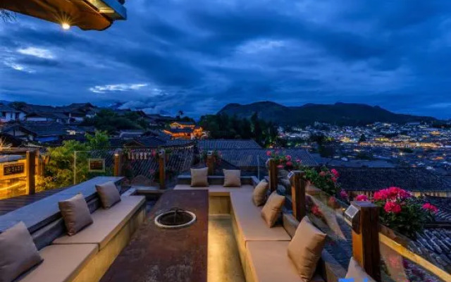 Xinsu Snow Mountain Qingcheng Panoramic Holiday Club