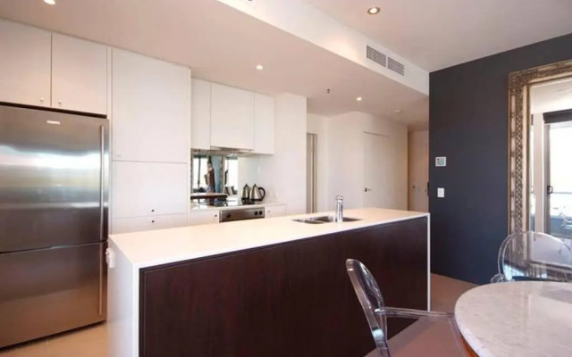 301 Harbour View