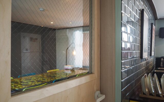 Yellow Guesthouse