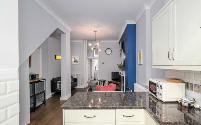 Modern En-Suite Flat - near Islington High Street