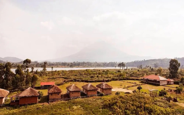 Lake Chahafi  Resort