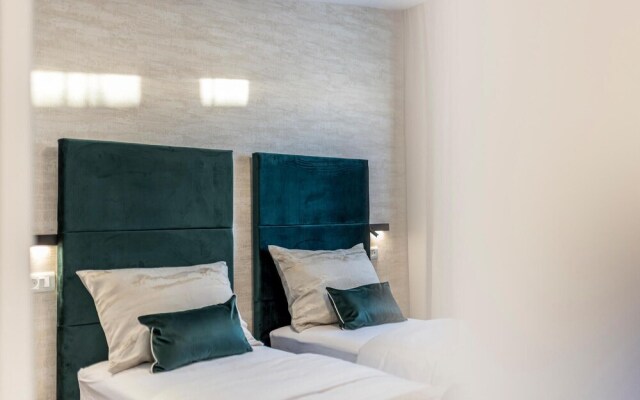 Amazing Home in Supetar With Jacuzzi, Wifi and 2 Bedrooms