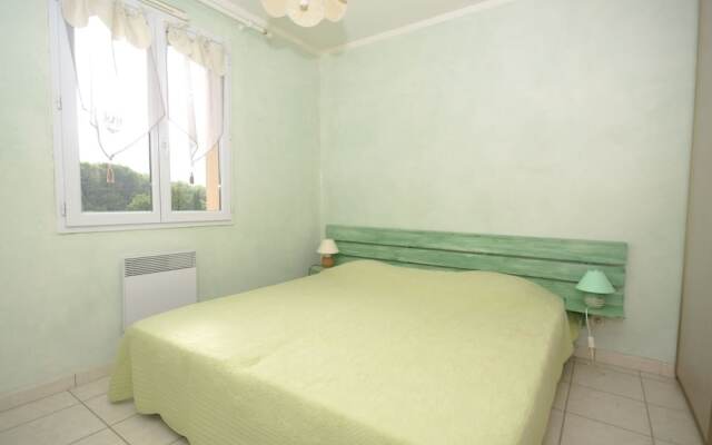 Spacious Holiday Home in Lorgues With Private Pool